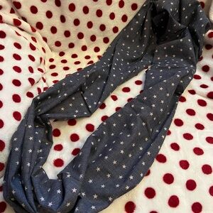 Star Patterned Blue Scarf